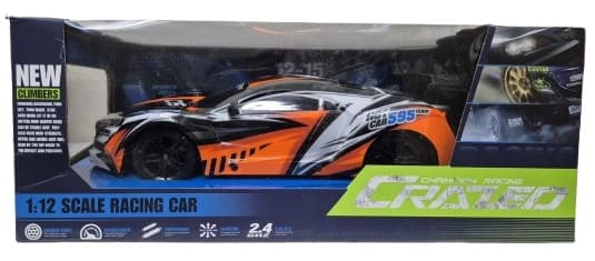 מכונית ספורט על שלט רק באטרקציה