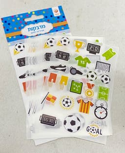 חבילת 10 דפי מדבקות - כדורגל קונים במחיר משתלם רק באטרקציה