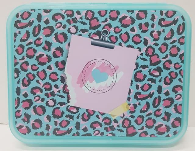 קופסת אוכל מחולקת עם סגירת קליפסים מנומר לב באטרקציה אונליין