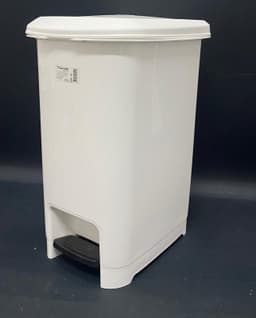 פח דוושה מלבני צר מפלסטיק 25 ליטר קונים רק באטרקציה מהיבואן לצרכן