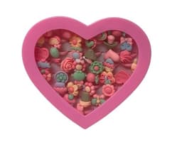 סט כלי תפירה בקופסאת פלסטיקבאתר אטרקציה אונליין