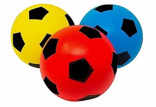 כדורגל ספוג 18 ס"מ במבחר צבעים קונים רק באטרקציה מהיבואן לצרכן