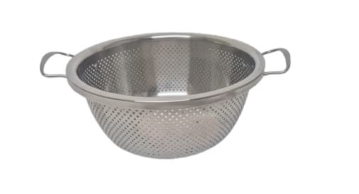 מסננת נירוסטה קוטר כ - 26 ס"מ קונים רק באטרקציה מהיבואן לצרכן