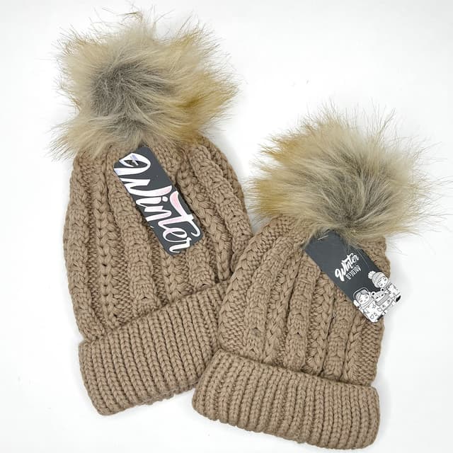 כובע סרוג עם פונפון נוער/מבוגר בצבעים -חום/שחור/אפור קונים רק באטרקציה מהיבואן לצרכן