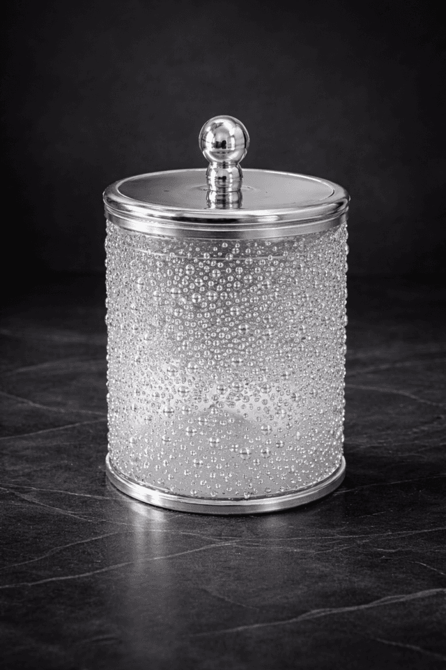 צנצנת פלסטיק עגולה עם מכסה סגירה וקום כ - ליטר קונים רק באטרקציה מהיבואן לצרכן