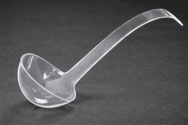 מצקת חד פעמי פלסטיק שקופה , קוטר כ 11 ס"מ קונים רק באטרקציה מהיבואן לצרכן