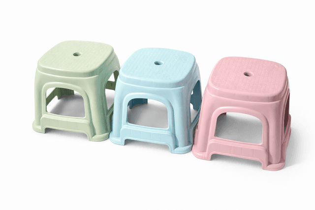 שרפרף פלסטיק מעוצב – פתרון ישיבה קל ופרקטי קונים רק באטרקציה מהיבואן לצרכן