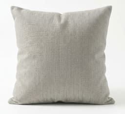 כרית נוי אפור בהיר – שדרוג מעוצב ונוח לבית קונים רק באטרקציה מהיבואן לצרכן