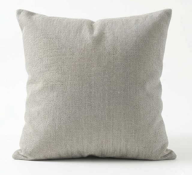 כרית נוי אפור בהיר – שדרוג מעוצב ונוח לבית קונים רק באטרקציה מהיבואן לצרכן