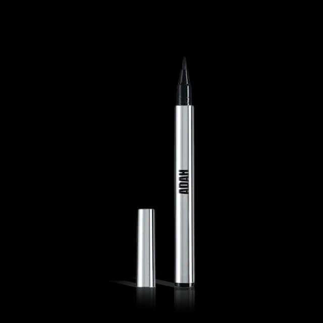 אייליינר נוזלי מצייר נמשים בגוון חום טבעי, באופן מושלם וקל - עדה לזורגן