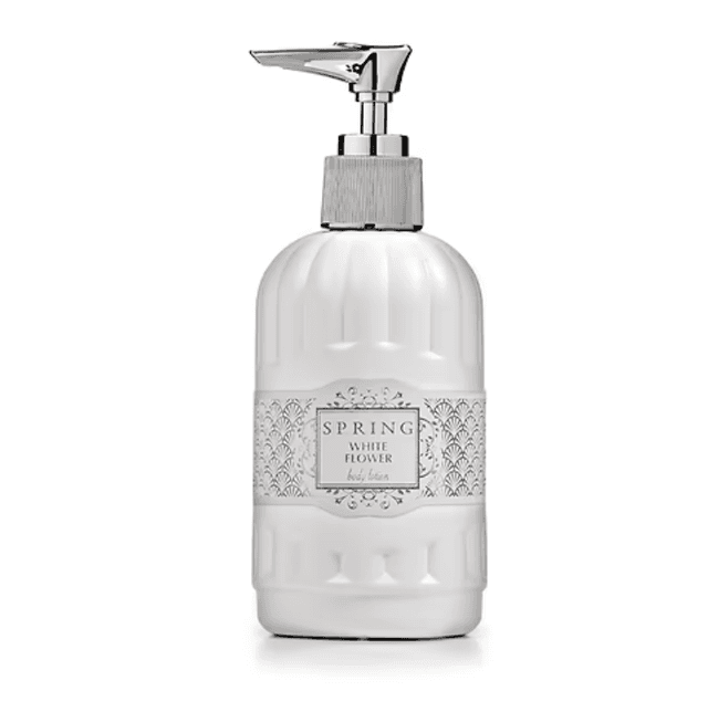 תחליב גוף מפנק עם קמומיל ואלוורה בניחוח וויט פלאוור 260 מ"ל - ספרינג