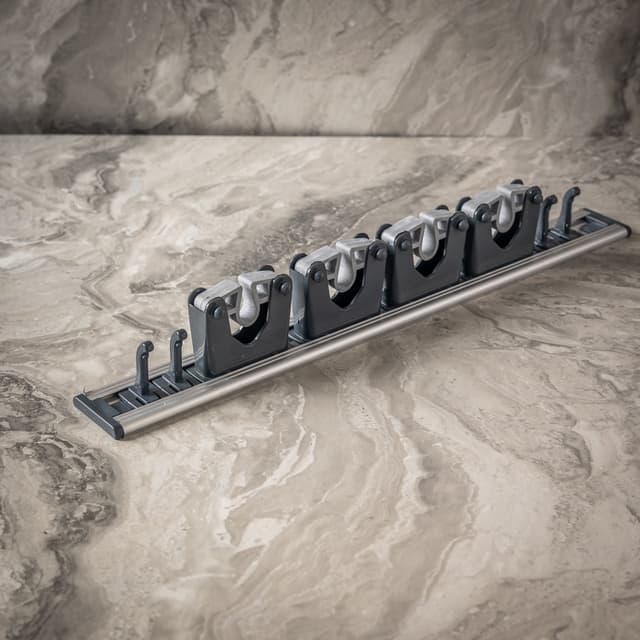 מתלה רב תכליתי למגב ומטאטא