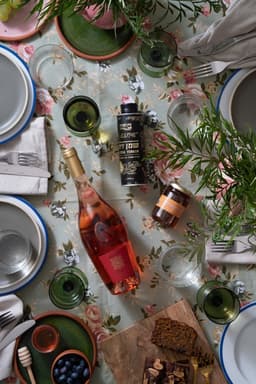 מארז שי 7 - החיים בוורוד