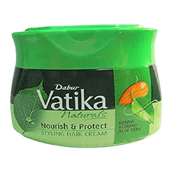 קרם עיצוב | לכל סוגי השיער | נוסחה משופרת | חינה שקדים ואלוורה | עיצוב קל ומהיר | מכיל 140 מל | מבית וטיקה וטיקה | Vatika