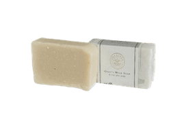 סבון טבעי חלב עיזים ושמן זית | סבון עתיר ויטמינים | מעשיר את העור ברכיבי לחות והזנה אמה לורה | Ama lurra