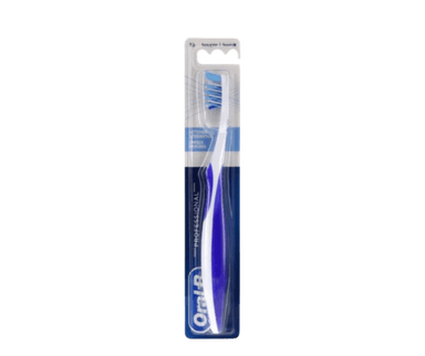 מברשת שיניים | מסיר עד 90 פלאק | אחיזה טובה | Oral B | אורל בי