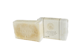 סבון טבעי ליפה ולמון גראס | מכיל שמן זית ושמנים צמחיים | בשילוב צמח הליפה ושמן הלמון גראס | תורם להתחדשות התאים ולריענון העור | מתאים במיוחד לעור שמן | אמה לורה | Ama lurra