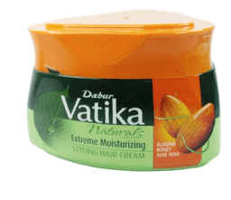 קרם עיצוב | לשיער רגיל וצבוע | נוסחה משופרת | מכילה דבש שקדים וחלב | הגנה טובה יותר על צבע השיער | מכיל 140 מל וטיקה | Vatika