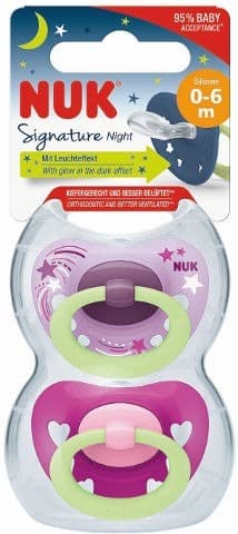 זוג מוצצי נוק סיגנטור נייט NUK Signature Night | סיליקון 0-6 חודשים | אפקט זוהר בחושך | סגול |