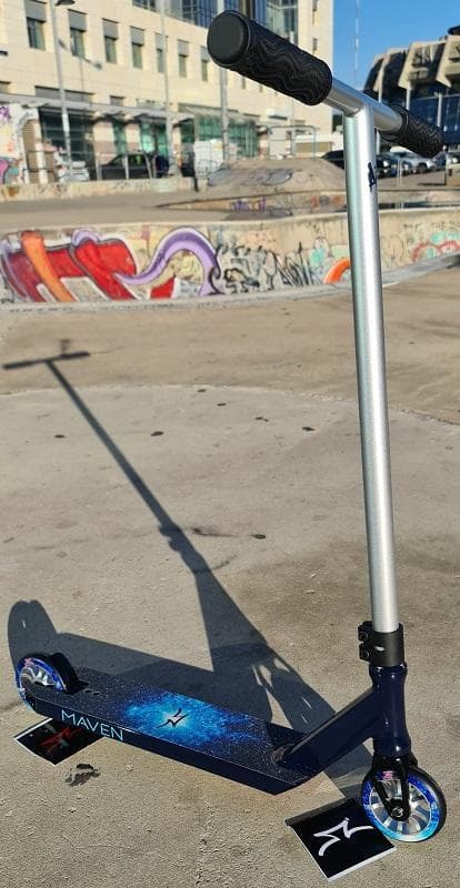 סקוט פעלולים Ao Maven Complete Scooter Navy