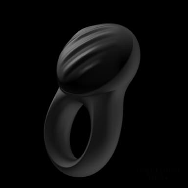 טבעת רוטטת לגבר עם אפליקציה Signet Ring סטיספייר