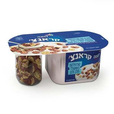 יוגורט עם קורנפלקס